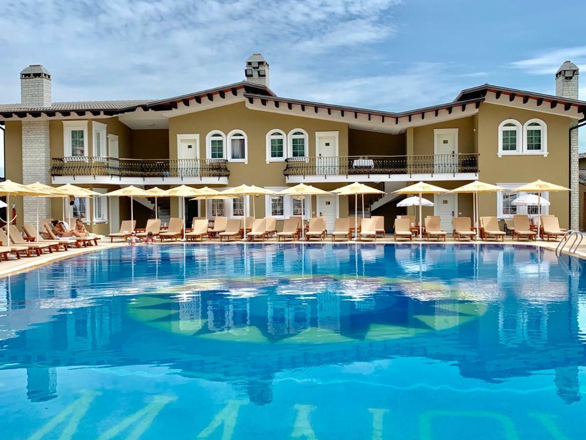 Palmanova Resort Tirana Buitenkant foto