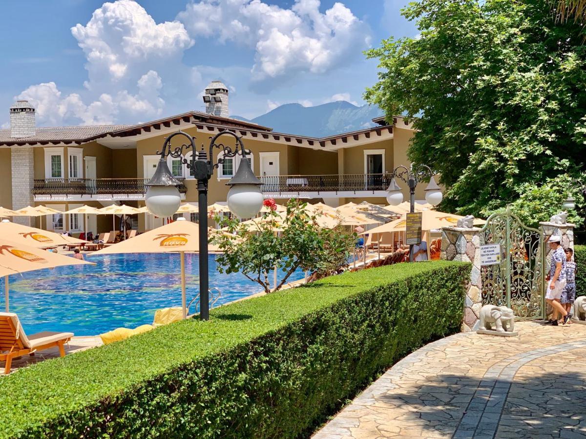Palmanova Resort Tirana Buitenkant foto