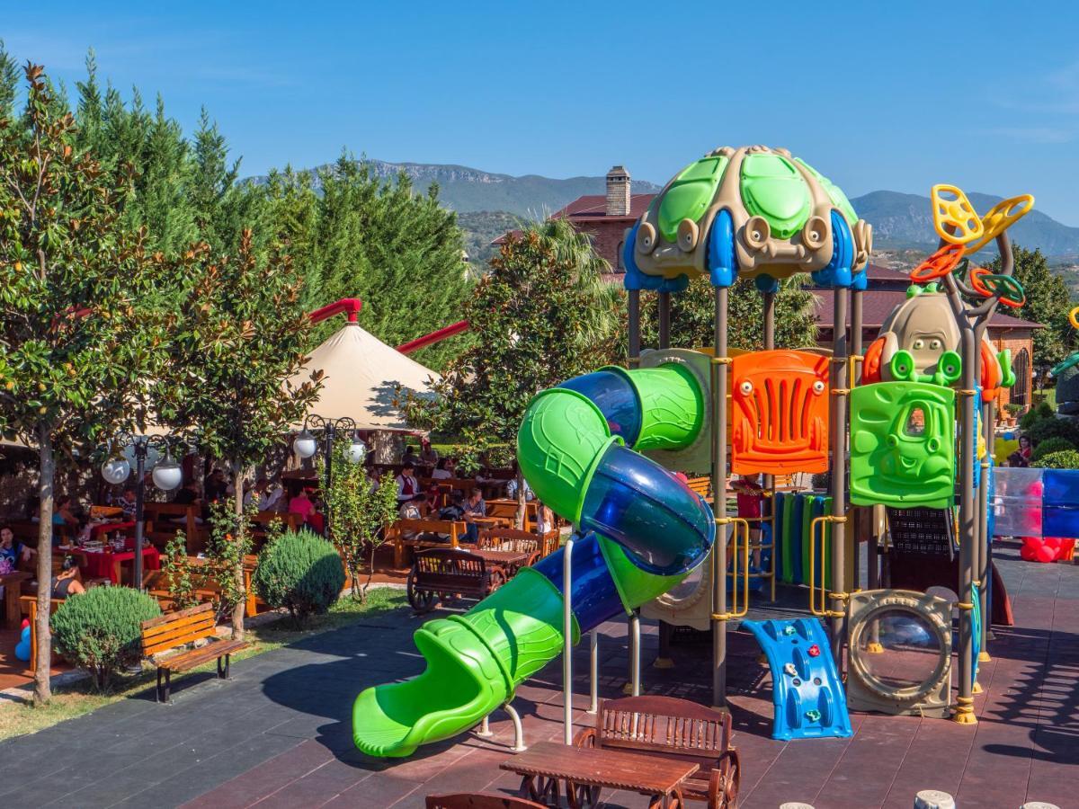 Palmanova Resort Tirana Buitenkant foto
